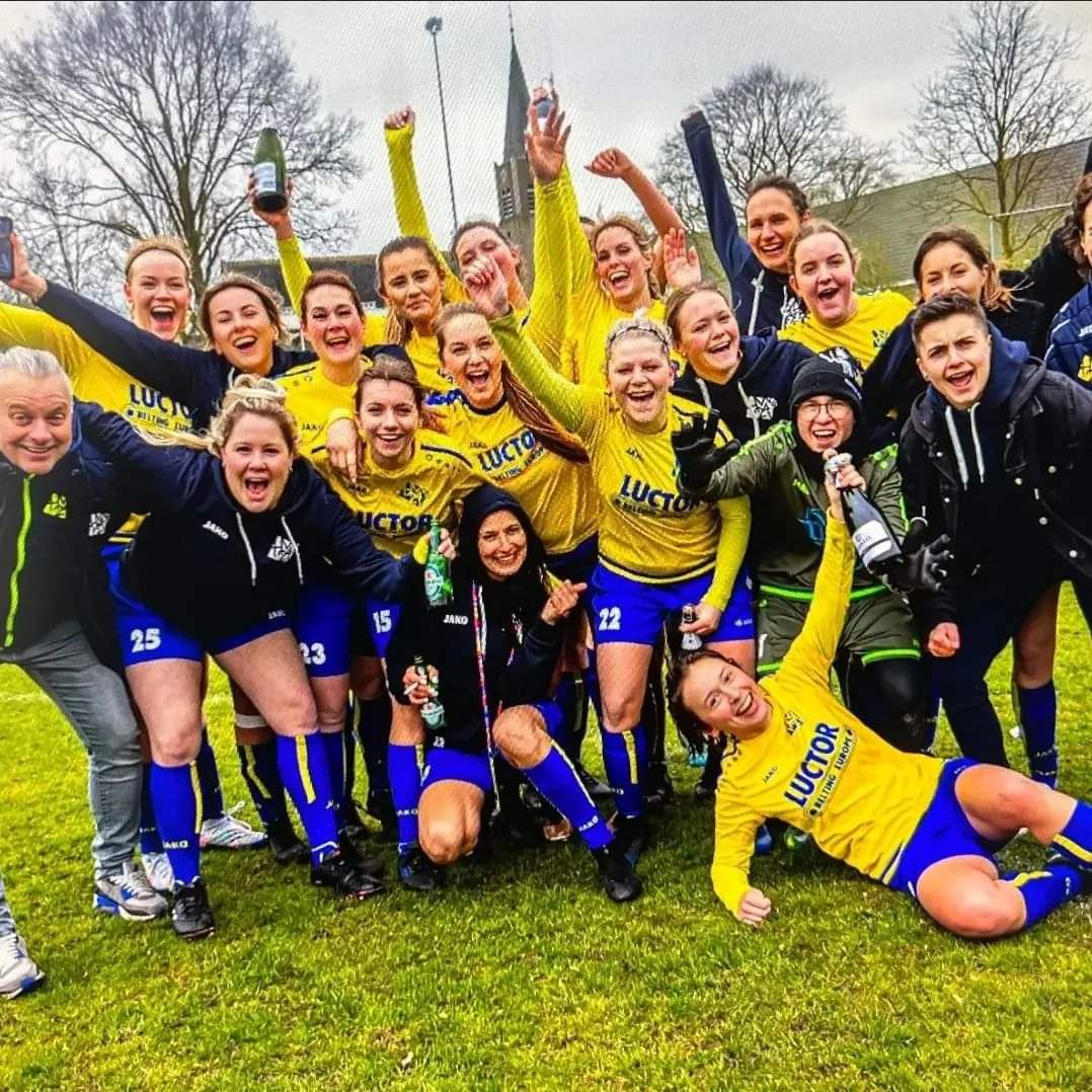 Onze dames fluitend naar kampioenschap